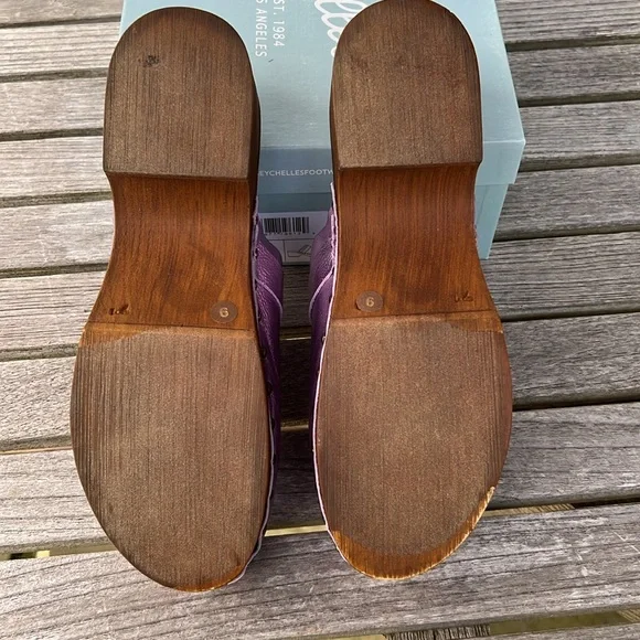 Seychelles Pink Metallic Clogs size 9 New - Picture 4 of 5